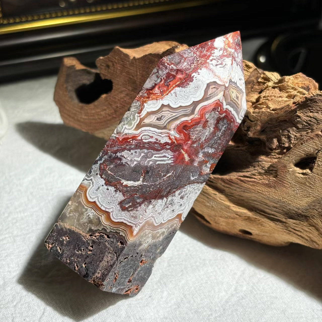 Crazy Lace Agate meaning: Healing Properties,Benefits & Uses