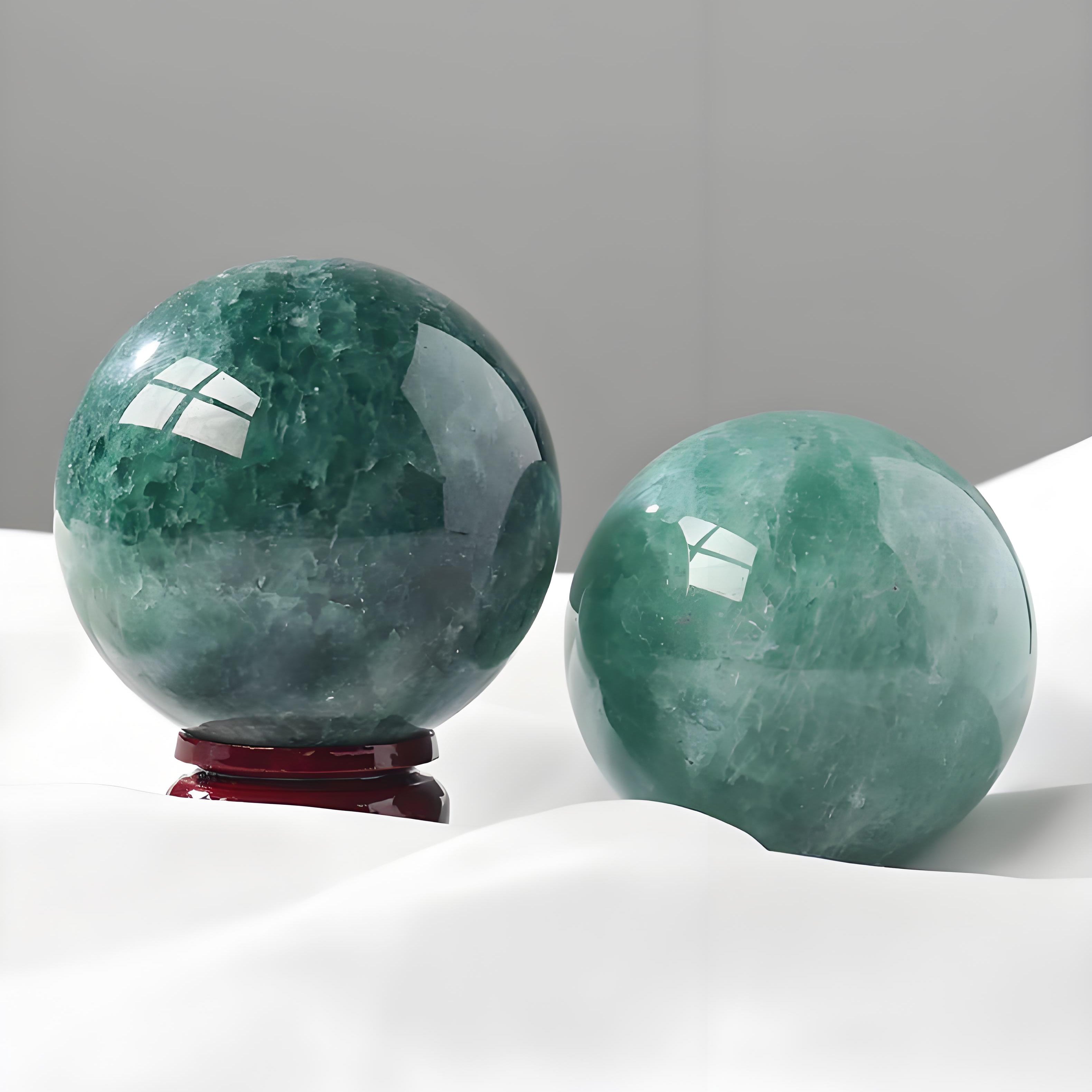 Green Strawberry Quartz meaning: Benefits,Healing Properties & Uses