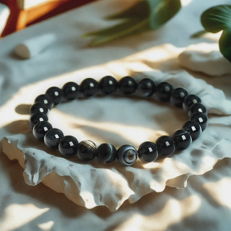 Black Agate bracelet with polished 8mm beads by Roline Crystal