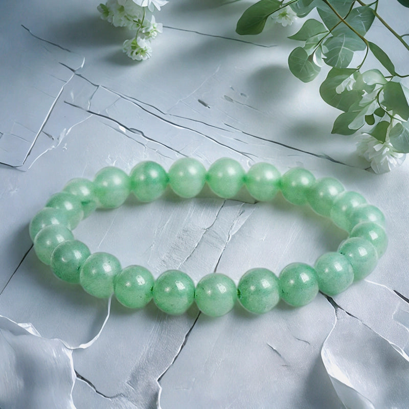Green Aventurine bracelet with shimmering 8mm beads by Roline Crystal