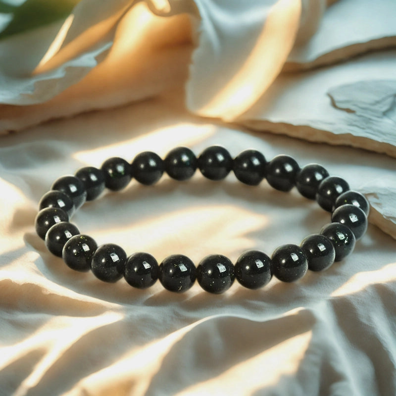 Green Sandstone bracelet with 8mm natural beads by Roline Crystal