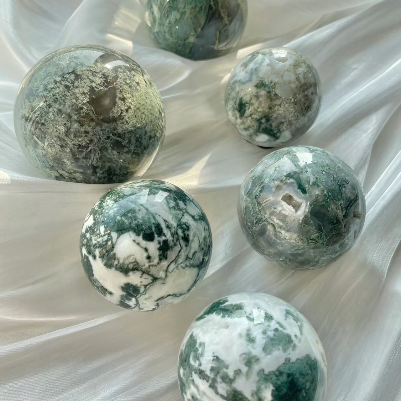 Moss Agate Spiritual meaning:Healing Properties,Benefits ＆ Uses