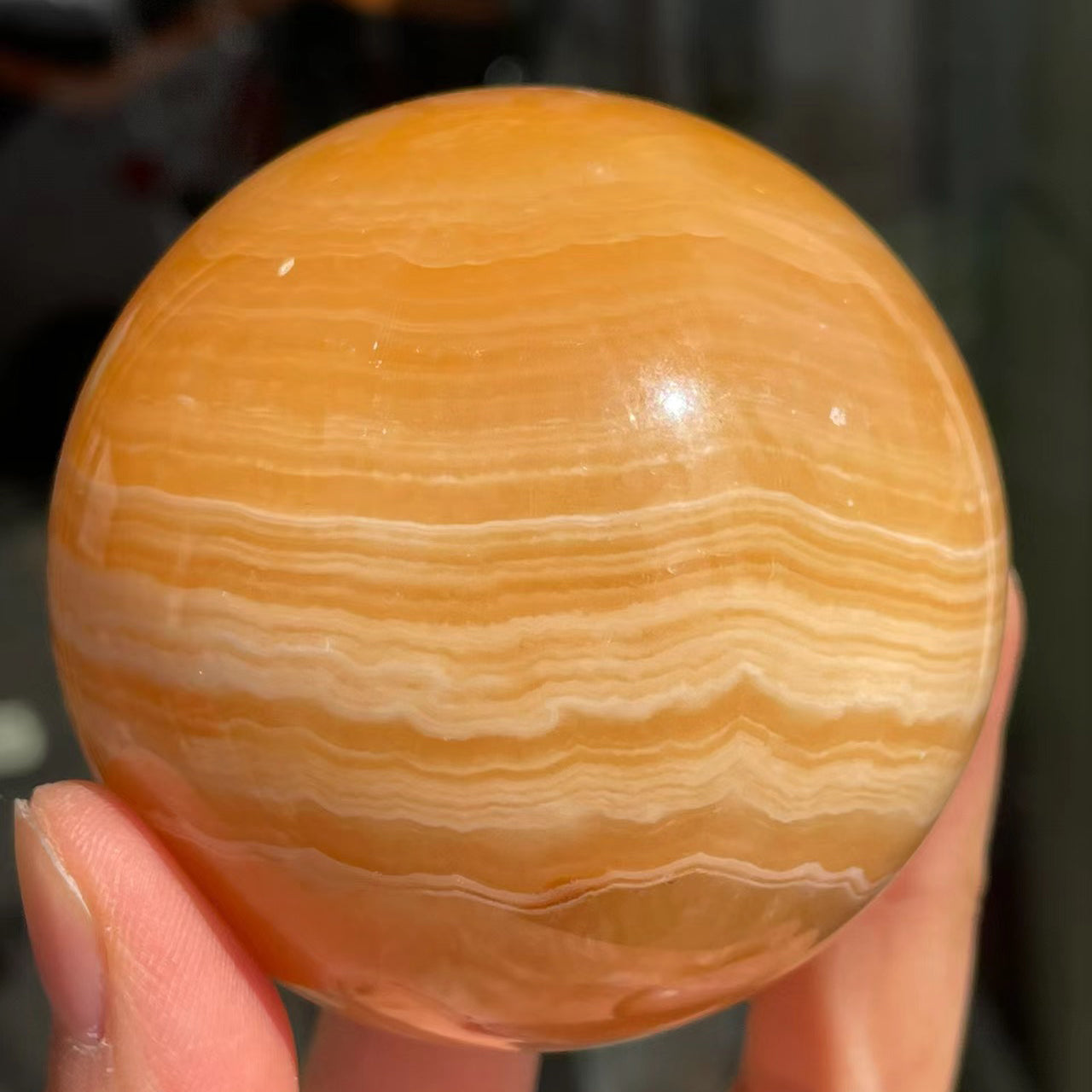 Golden Frozen Stone meaning: Benefits,Healing Properties ＆ Uses