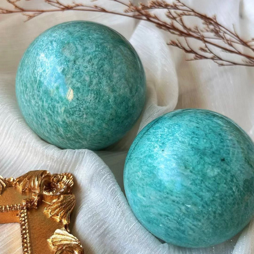 Amazonite crystal Spiritual meaning:Healing Properties,Benefits ＆ Uses