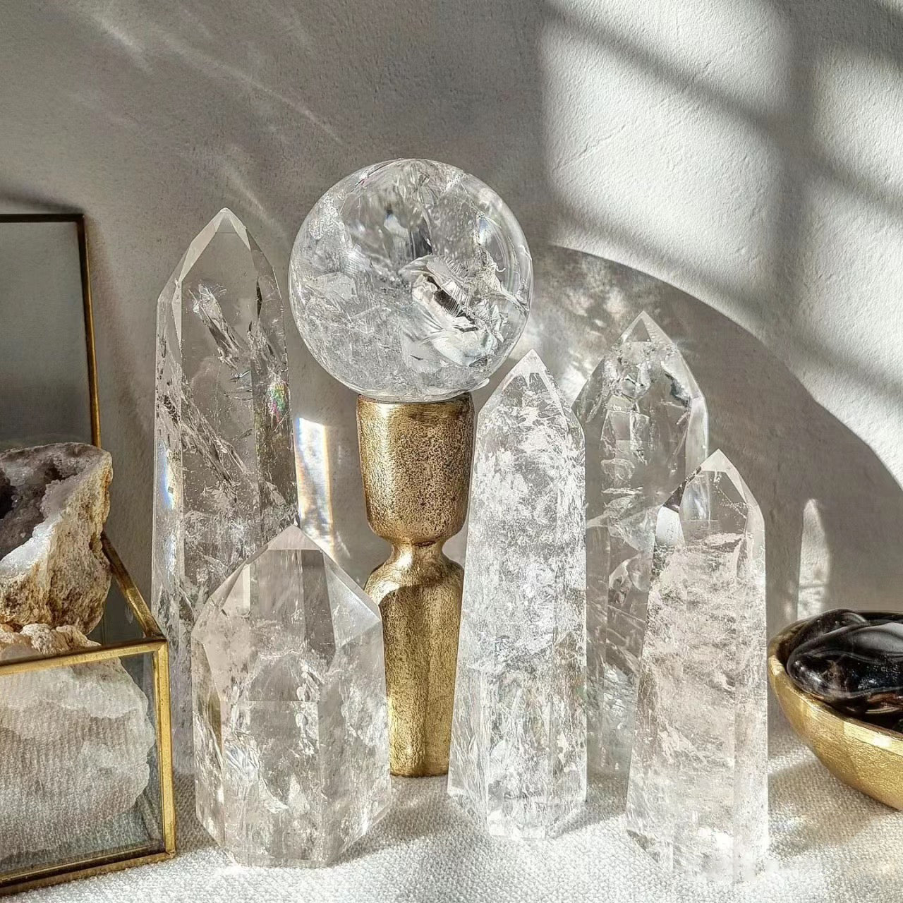 Clear Quartz spiritual Meanings: Healing Properties，benefits ＆ uses