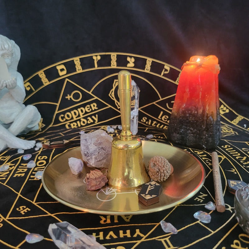 Metal Candelabra Steel Plate: A choice for witches’ magical meditation rituals