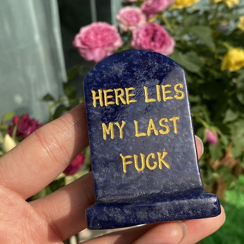 Witch Magic Fun Crystal Tombstone: Make the "Memories" of Your Ex-Boyfriend Eternal