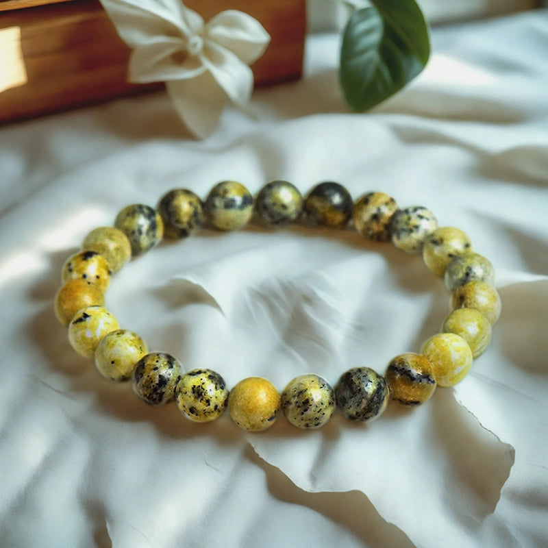 Nephrite bracelet with polished 8mm green beads by Roline Crystal 